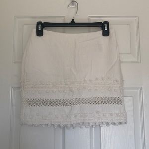 H&M mini white skirt